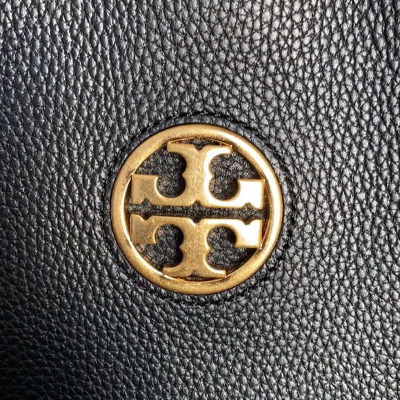 TORY BURCH CARSON SMALL LEATHER HOBO BAG - Picture 7 of 10